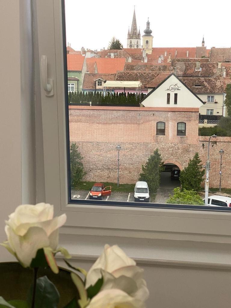 Elite Apartment Sibiu Bagian luar foto